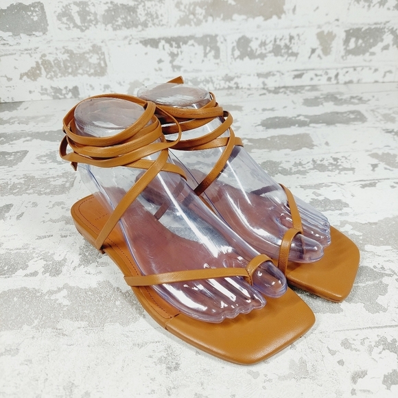 New Marc Fisher Mireya Brown Leather Flat Strappy Sandals H951 - Picture 4 of 11